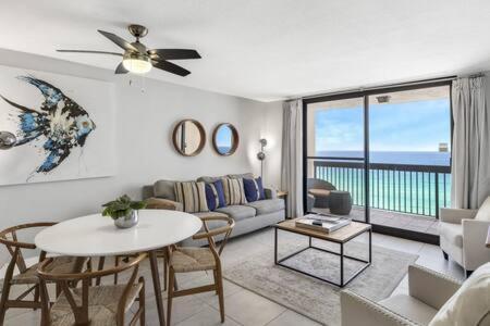 The Oyster By Brightwild-Beachfront Condo 德斯廷 外观 照片